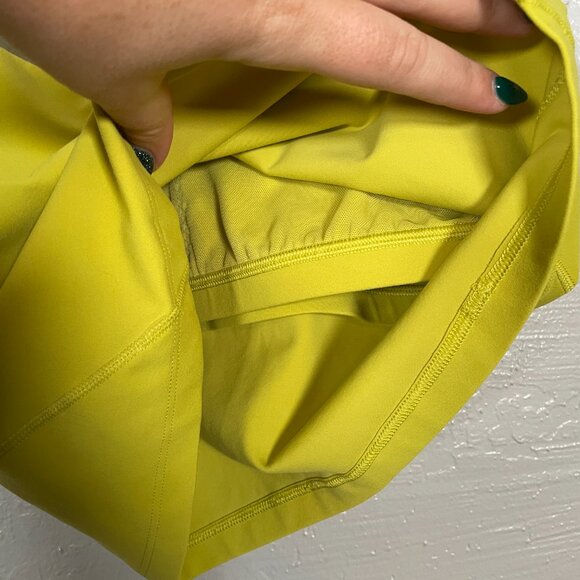 Lululemon Women 10 Yellow Serpentin Align Tank Top Built in Bra Stretch Nulu - Picture 4 of 8